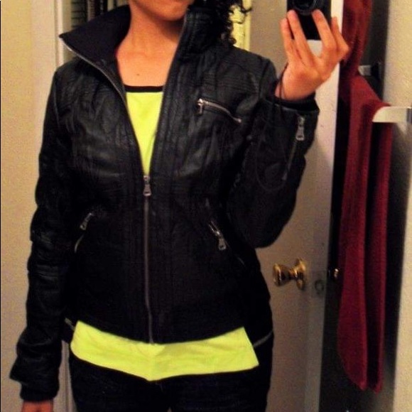 GUESS faux leather jacket - Picture 9 of 9